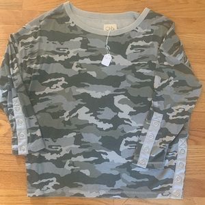 Cha Sor Cotton Camo top size L